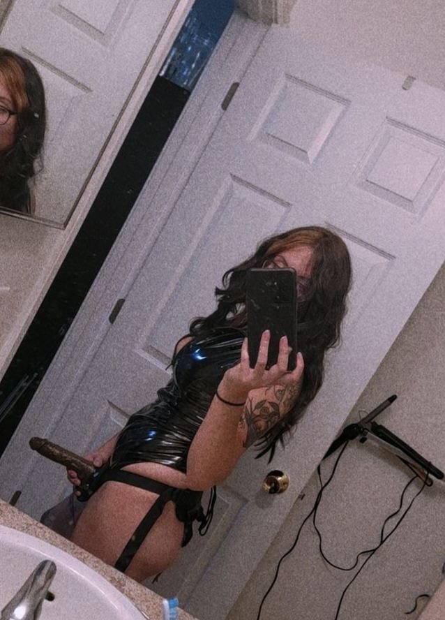 Your Goth Crush #TRaR0nZG