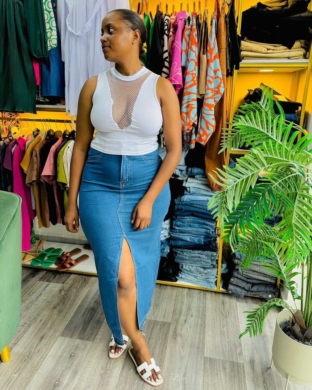 MyType Big Booty Model #16 Curvy Lookin Hella Thick n Dem Jeans .. We Need I.D !! #kS3QAo2H