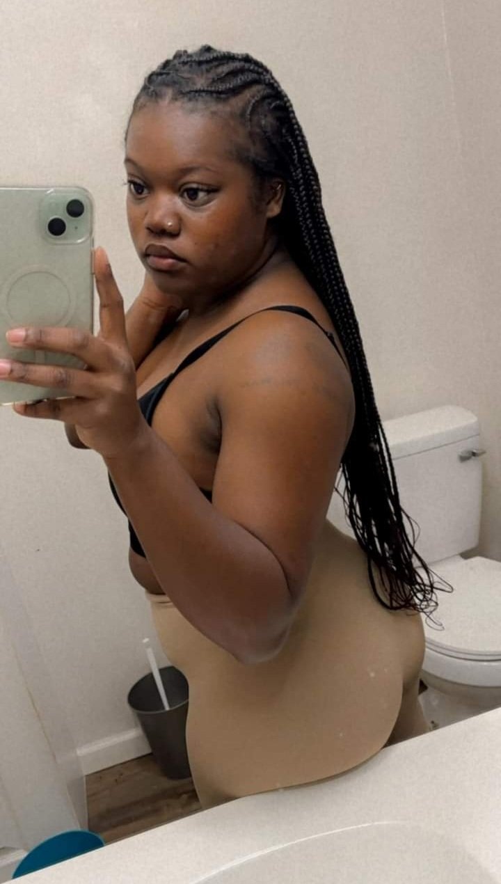 Random chicks 11 #RxgzcxWG