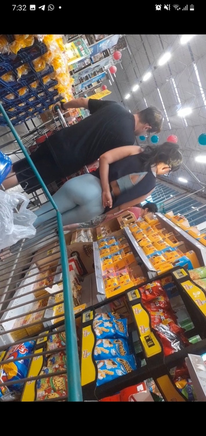 Gostosa no mercado #8GhVIzVM