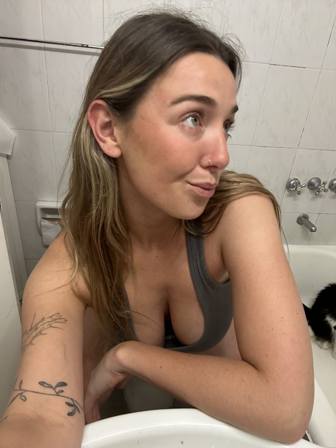 I am the naughtiest girl you will ever meet #EcwQrzrn