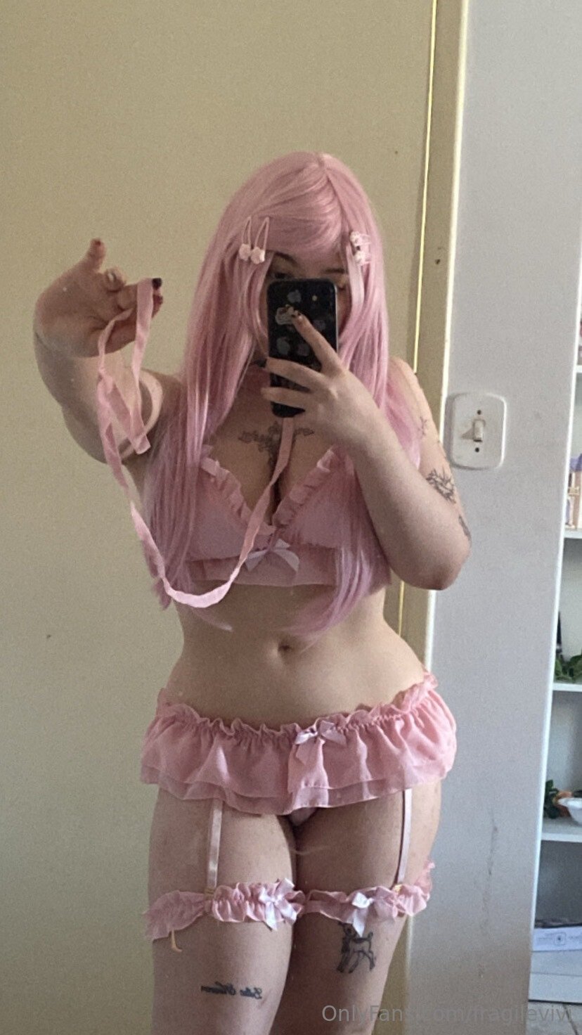 Vivika Gótica #8GruYDOk