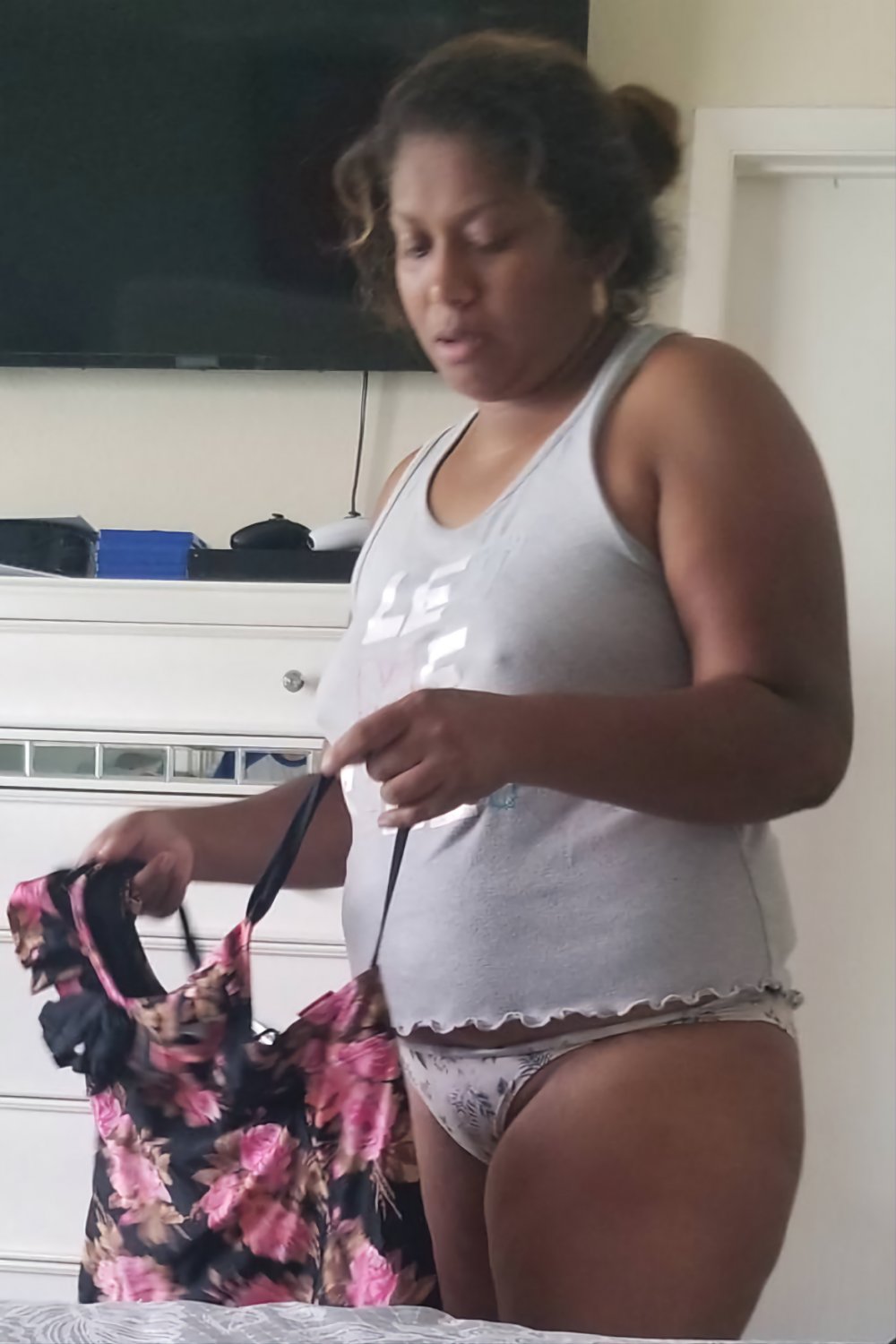 Exposed Indian fuckmeat used by strangers. #nFK73XQV