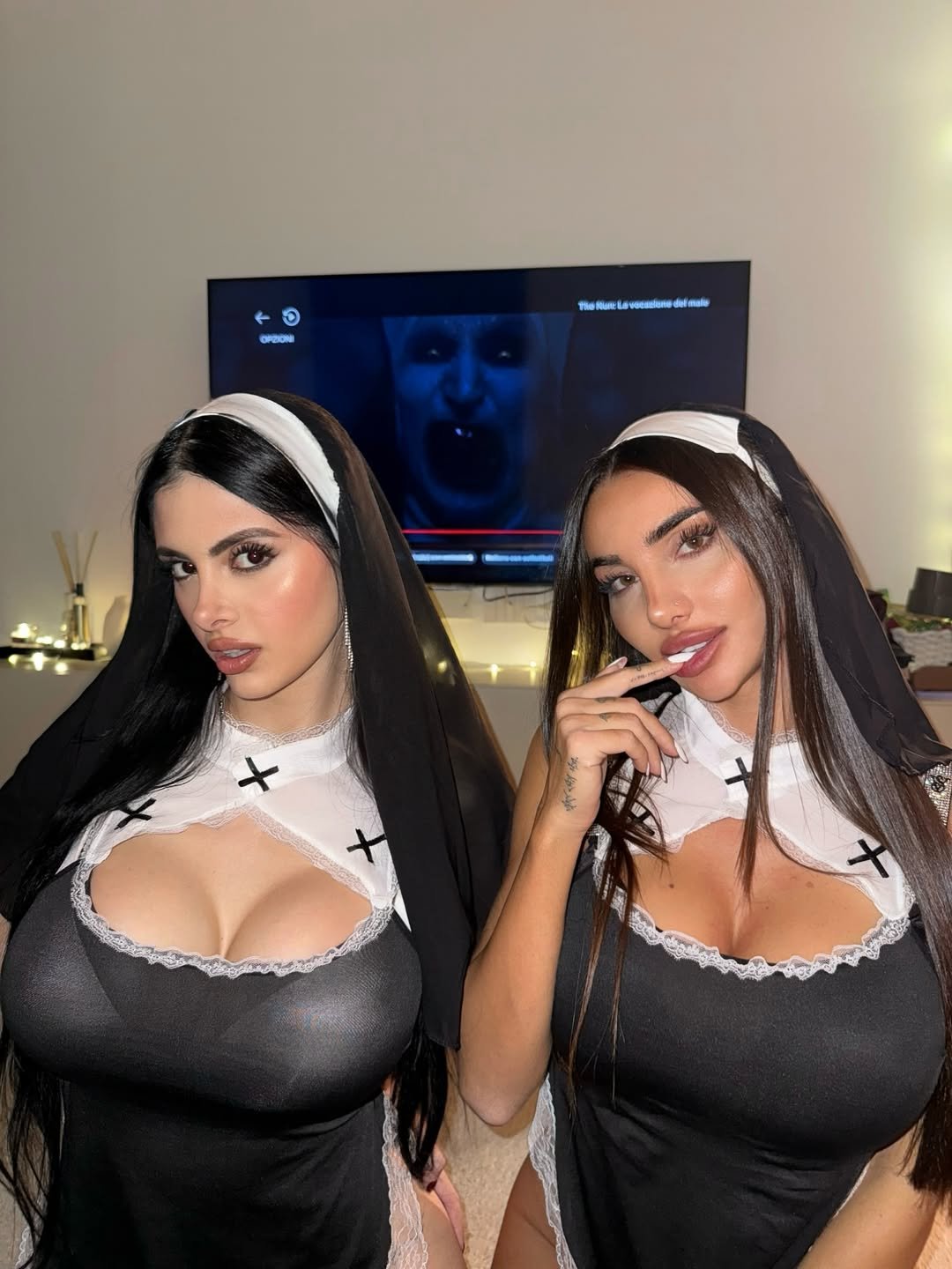 MARTINA VISMARA Halloween costume hot #2zgVAvzh