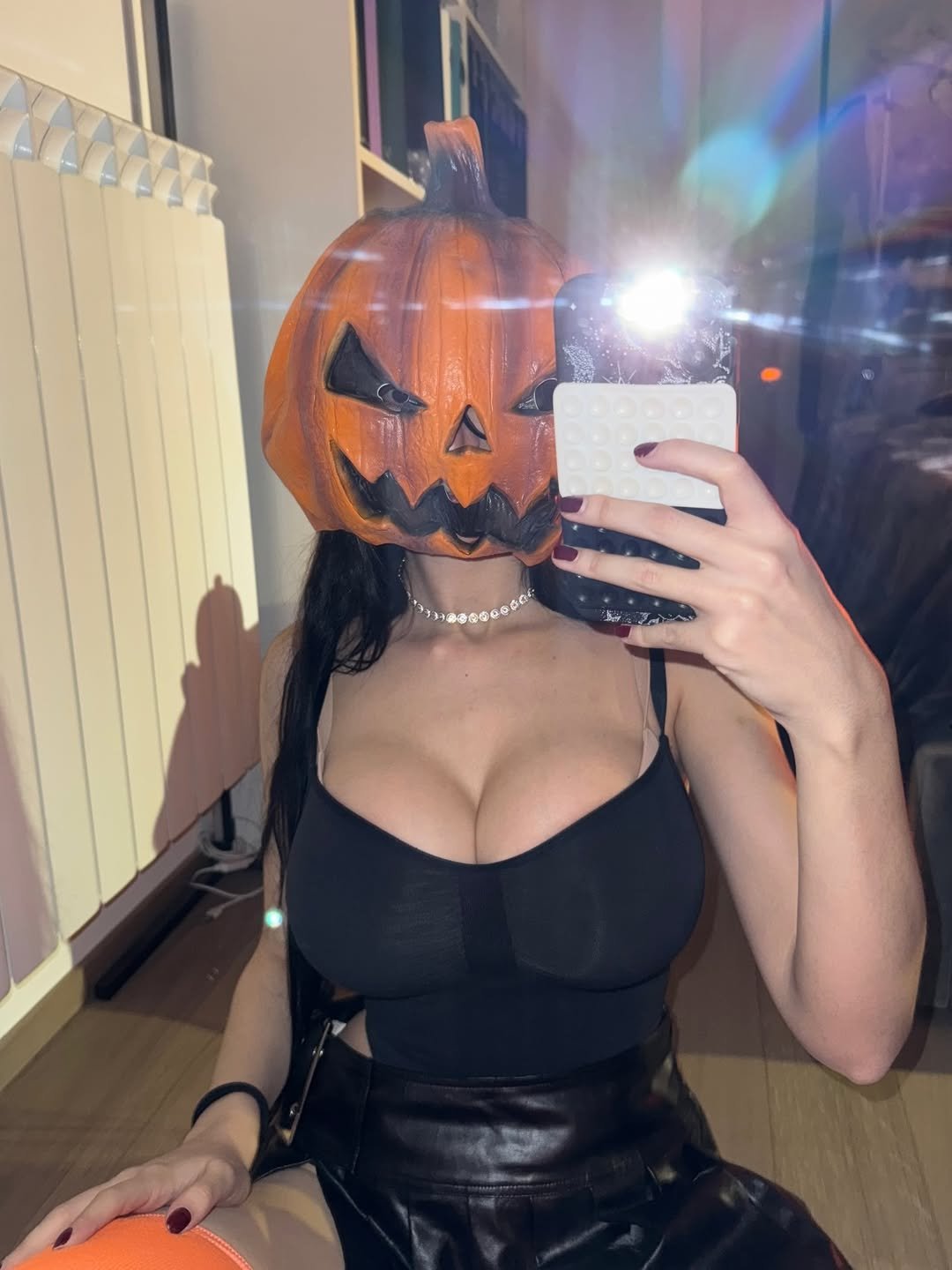 MARTINA VISMARA Halloween costume hot #JEkWRyTy