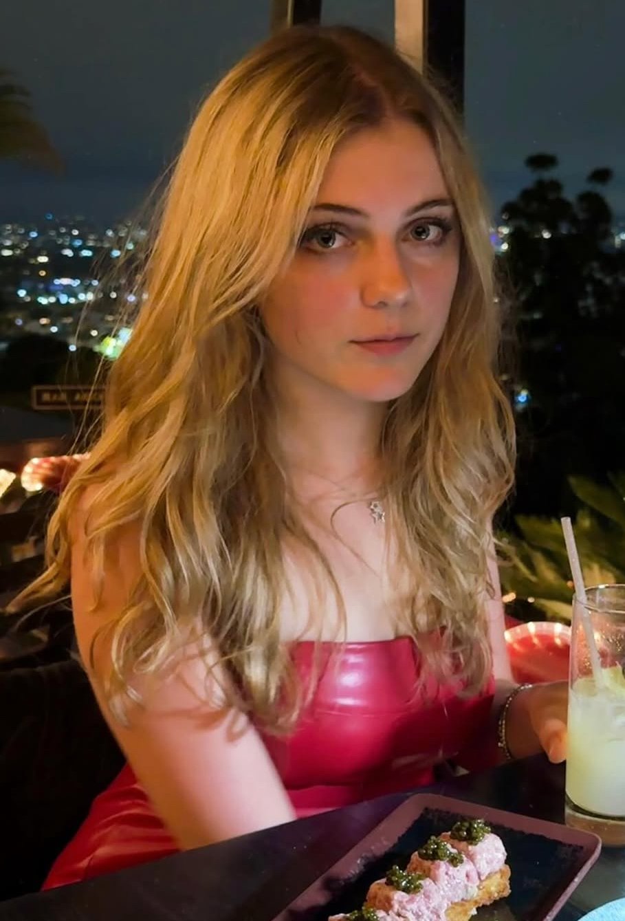 cum slut ari only likes it raw #CwuX5BaD