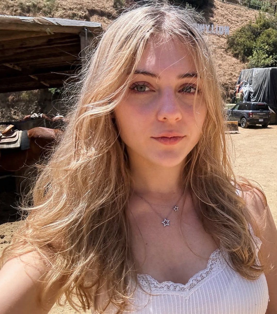 cum slut ari only likes it raw #DILYvRdU