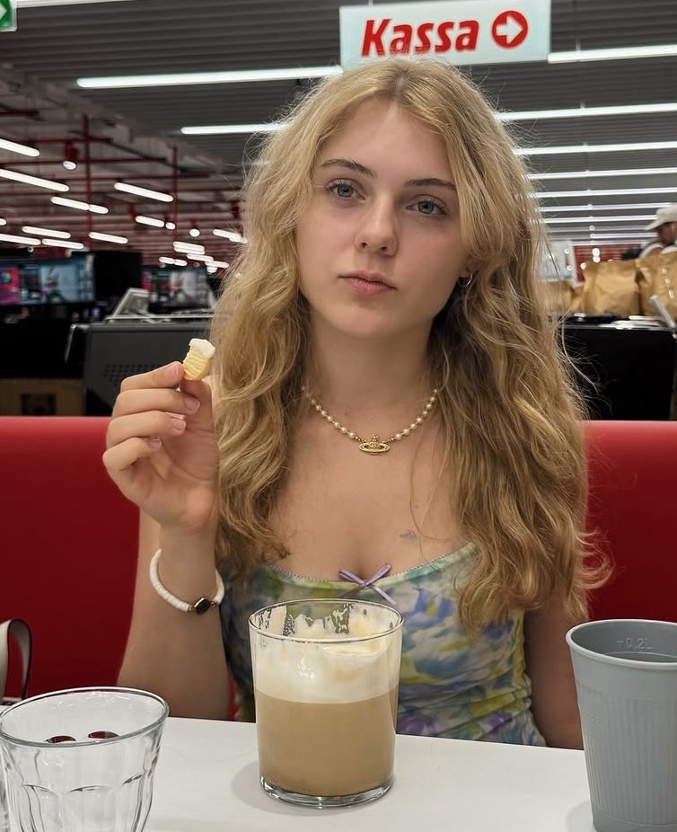 cum slut ari only likes it raw #TmTOIxnT